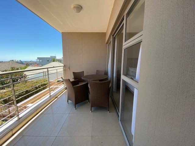 To Let 2 Bedroom Property for Rent in Sea Point Western Cape
